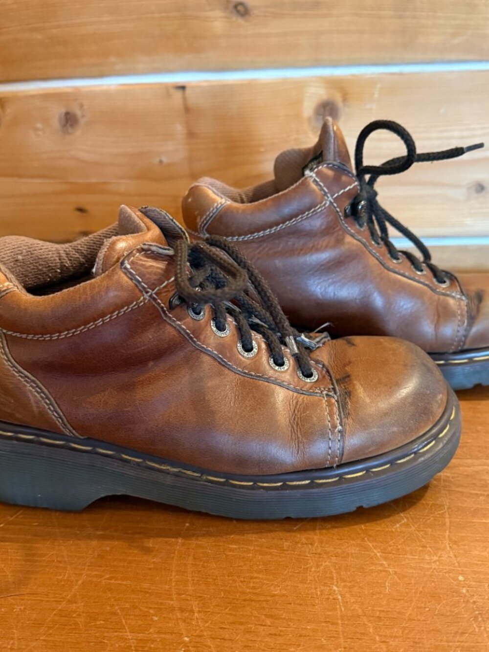 Dr. Martens / Doc Martens Vintage Chunky Leather Boots (8542) - Brown - W9 / M8